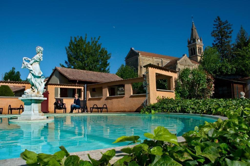 Les Jardins Du Castel Gites Annick Et Jean Paul Saint-Georges-d'Esperanche Exterior photo