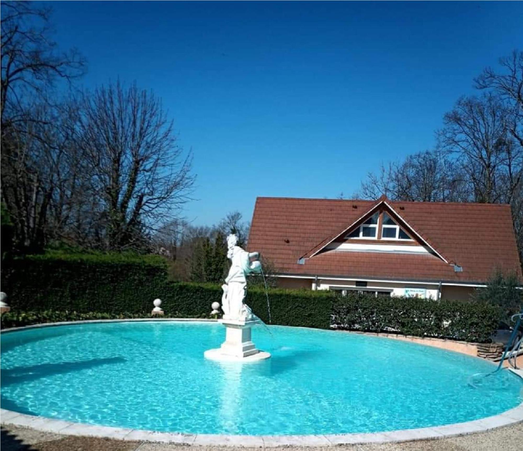 Les Jardins Du Castel Gites Annick Et Jean Paul Saint-Georges-d'Esperanche Exterior photo
